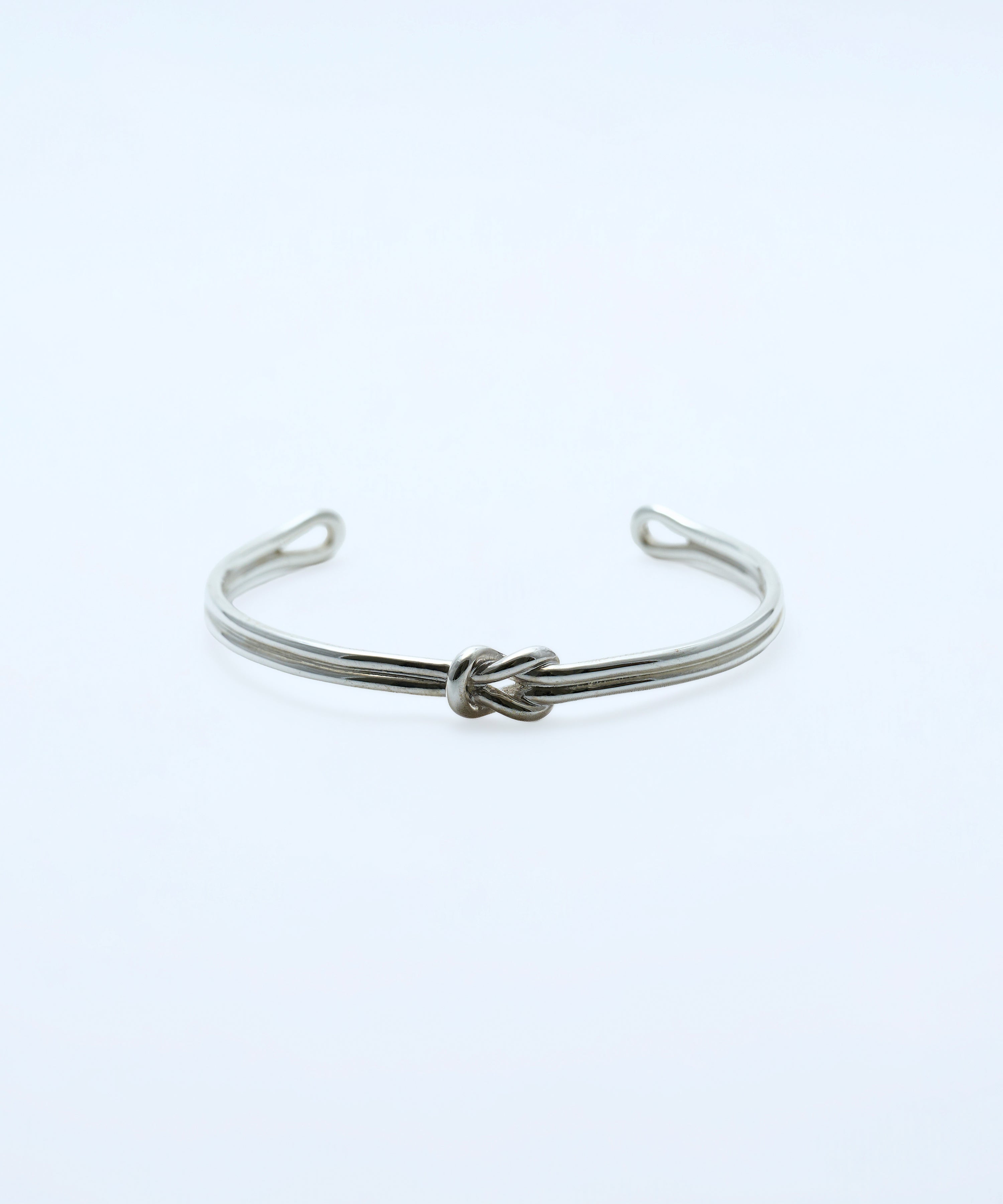シルバー バングル ノットモチーフ sv925 Mサイズ – AQUA SILVER