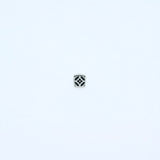 トレーサリーピアス シルバー ブラックフィニッシュ sv925